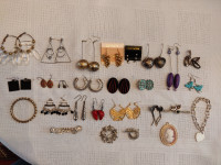 Jewelry Lot –  Earrings, Brooches etc