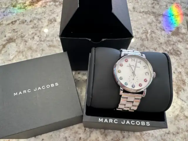 Ladies Designer Watches in Jewellery & Watches in Bedford - Image 6