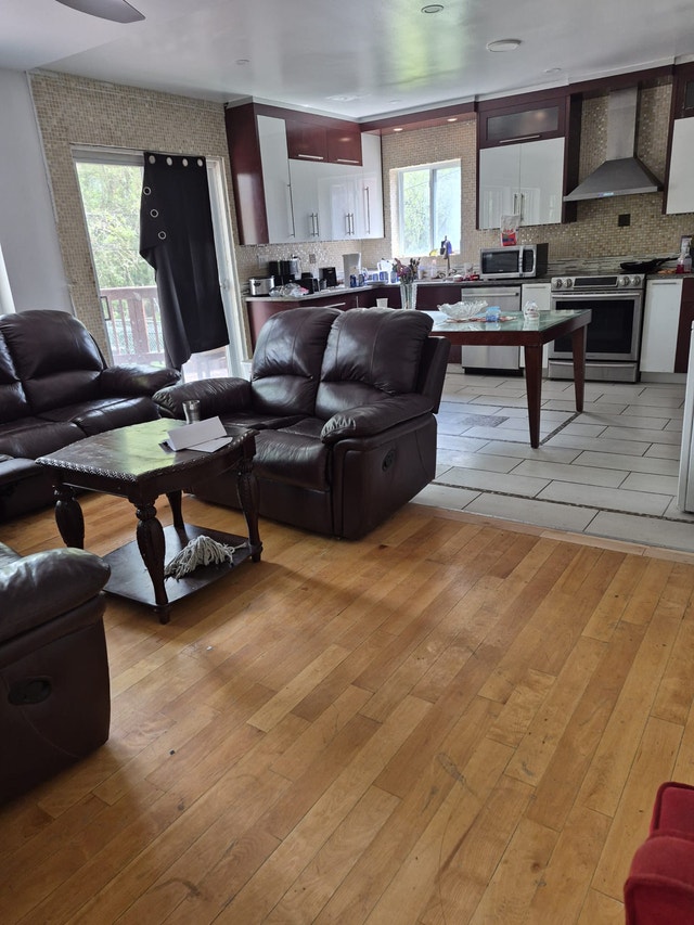 4652 R. Mackenzie — photo 1