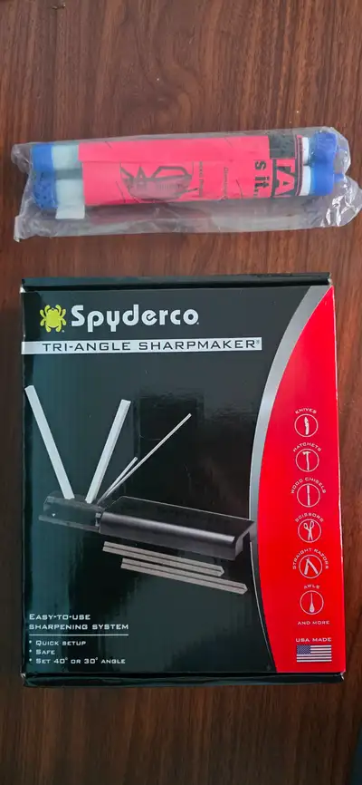 Spyderco Sharpmaker Sharpener with Diamond Rods., View more