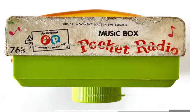 Vintage 1970 Boîte à musique FISHER PRICE #768 Happy Birthday in Arts & Collectibles in Lévis - Image 8