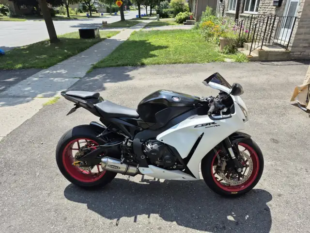 CBR 1000 RRA in Sport Bikes in City of Toronto - Image 4
