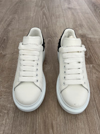 Alexander Mcqueen Oversized Sneakers White and Black Size 6.5 US