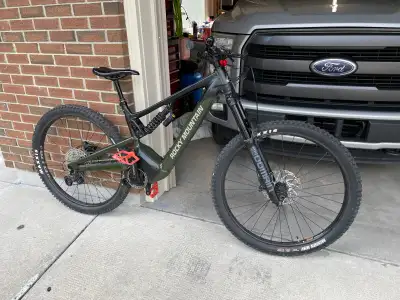 2022 Rocky Mountain Altitude Powerplay, View more