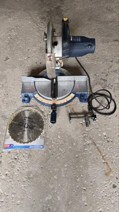 Miter saw 10“ compound + extra blades Mastercraft, View more