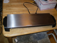 WARMING TRAY- STAINLESS STEEL- 2 HEAT LEVELS - LIKE NEW