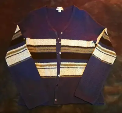 Ladie's Fall/Winter Tops Size M For Sale1 Lavender Turtleneck, View more