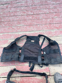 Diamond back tool pouch with vest and extra single bag . Left 