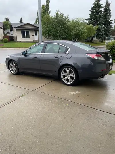 $7900 OBO ‍♂️No lowballers, no tire kickers if you’re offering less than the price of a decent mount...