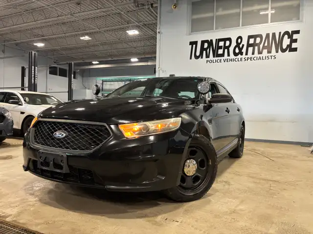 Ford Taurus Police Interceptor 