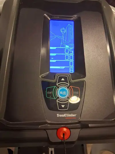 Barely used Bowflex Treadclimber TC20 This machine combines the benefits of a treadmill, elliptical,...