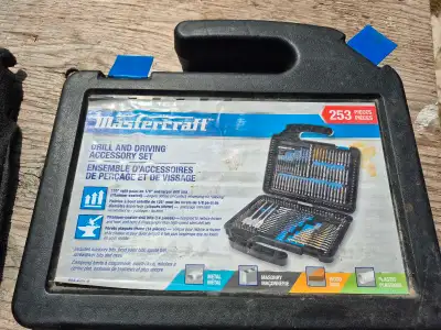 This Mastercraft 253-piece drill and driving accessory set provides a comprehensive selection of hig...