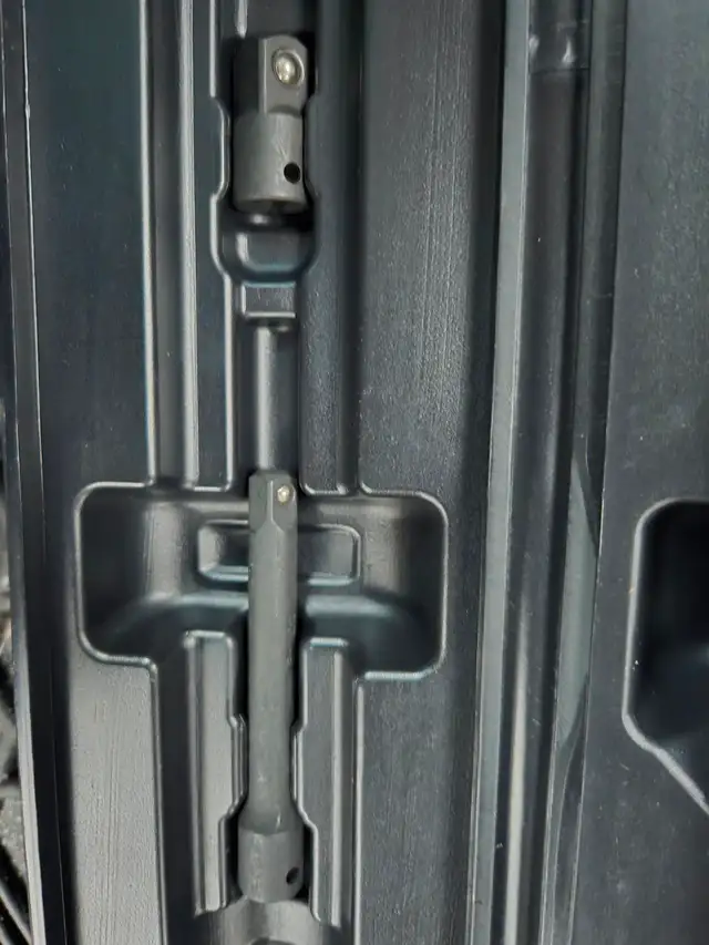 ¼" & ⅜" Torque Wrench Set in Hand Tools in City of Toronto - Image 9