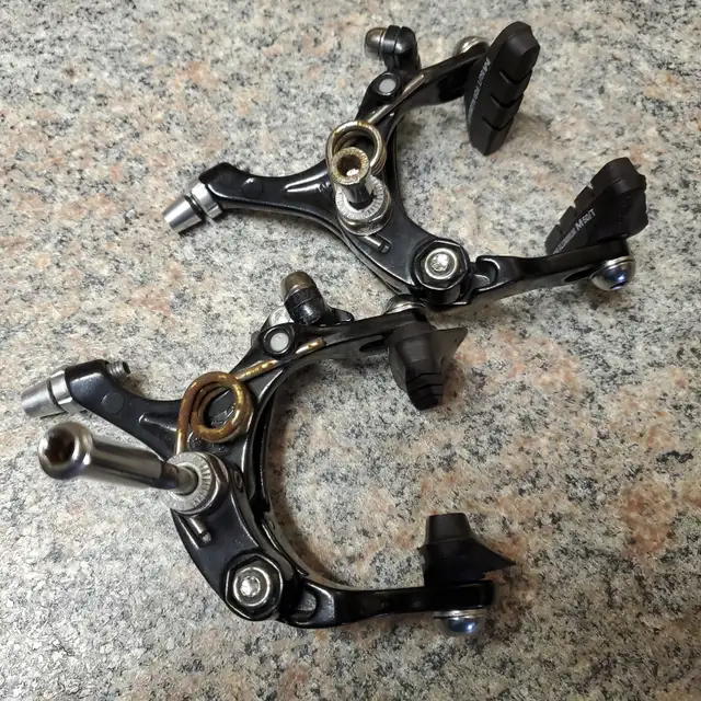 Tektro Dual Pivot Brakeset in Frames & Parts in Dartmouth - Image 5