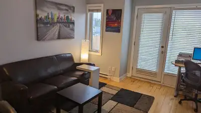 ️ 3 ½ Furnished Condo – All Inclusive – 6 min from Acadie Metr