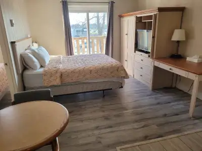 Furnished apartment in Port Elgin. This place is located just 3 mins away from beach. If you want it...