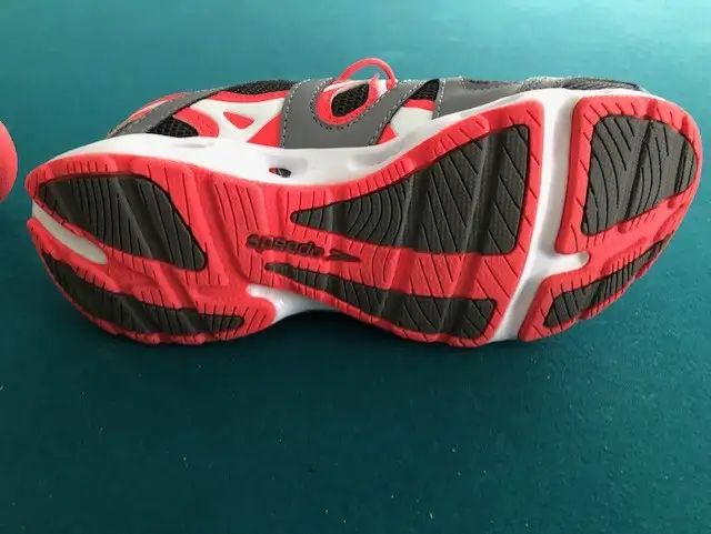 Speedo Water Running Shoes in Water Sports in Oshawa / Durham Region - Image 4