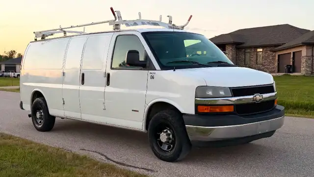 2007 duramax Chevy Express 3500553399228564787202