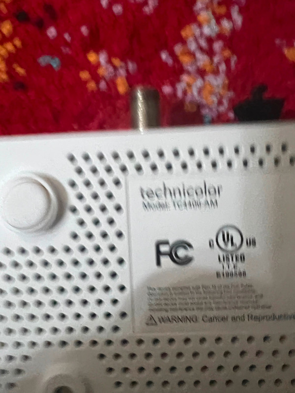Technicolor TC4400AM Broadband Cable Modem w/ power adapter
