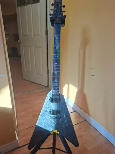 Schecter V-1 Juan of the Dead signature model, View more