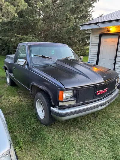 1988 GMC 350 5speed with cowl induction hood … solid floors not a lot of rust . Steam cleaned carpet...