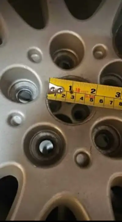 I bought these used rims and used them on XLE Rav 4 (2021) for 2 years, but they are not compatible...