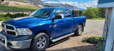 2015 Quad cab. 166000 km Tow package New windshield Extra set of rims with sensors Spray in box line...