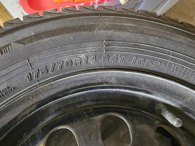 Yokohama Winter tires on steel rims 175/70R14 in Tires & Rims in Markham / York Region - Image 2
