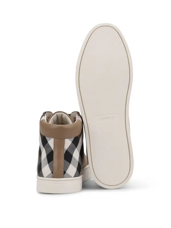 Burberry Painton High-Tops (Size: 40, Mint Condition 9.7/10) in Men's Shoes in St. Catharines - Image 3