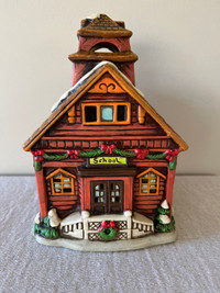 CHRISTMAS LIGHTED CERAMIC SCHOOLHOUSE -LEFTON-USED