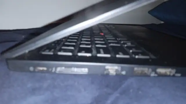 Rarely used Lenovo 480s in Laptops in Ottawa - Image 5