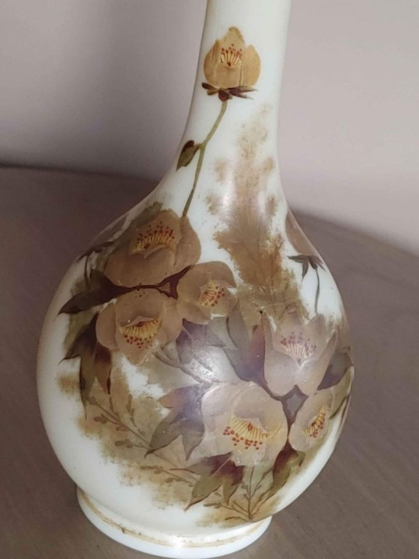 Vintage Austrian Tepletz Vases in Home Décor & Accents in Ottawa - Image 4