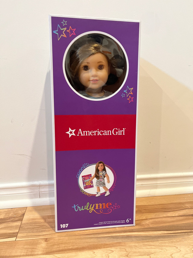 AmericanGirl doll with School accessories and clothes in Toys & Games in Ottawa