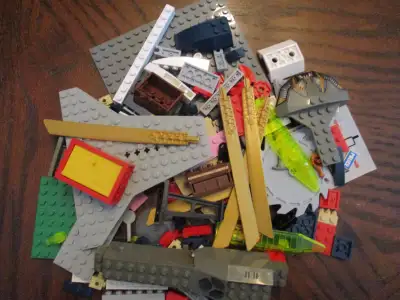 Random LEGO Pieces, 150+pcs. See pictures for details.