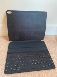 Almost New - Smart iPad Keyboard Folio