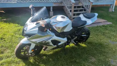 2008 Suzuki GSXR1000. Very very clean. Few little scratches in the paint. Never dropped or crashed....