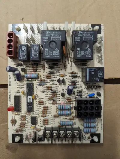 Lennox Control Board - 103085-01 - 103085-02 - 94W83, View more