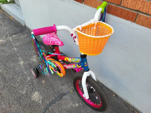 Girls bike 14 inch tire size - Great Condition in Kids in Cornwall - Image 3