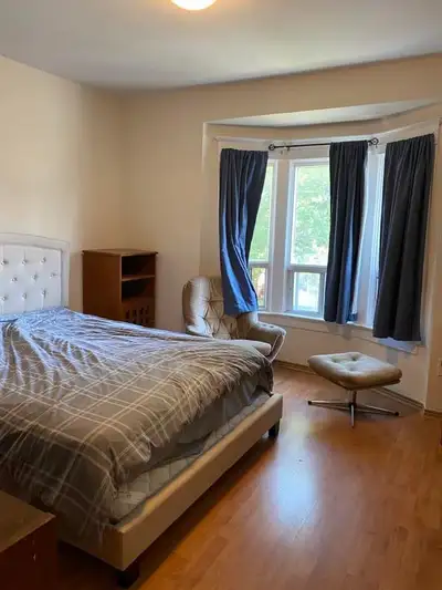Cozy couple room available from July 31st,$1280,short/long term