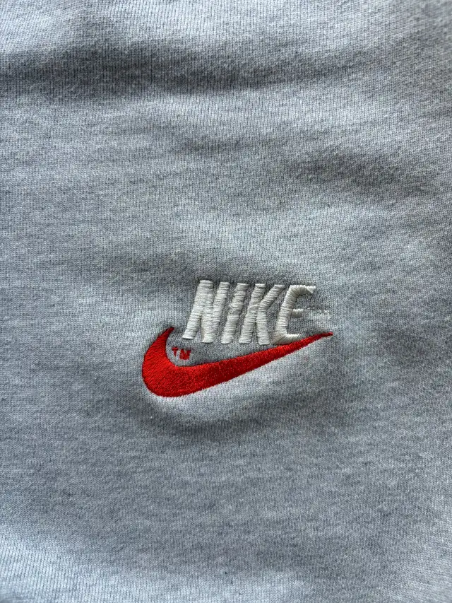 Nike Sportswear Sweatpants Vintage in Men's in City of Toronto - Image 4