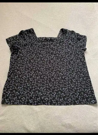 Women's Black and Light Blue Floral Blouse Size XXL, View more