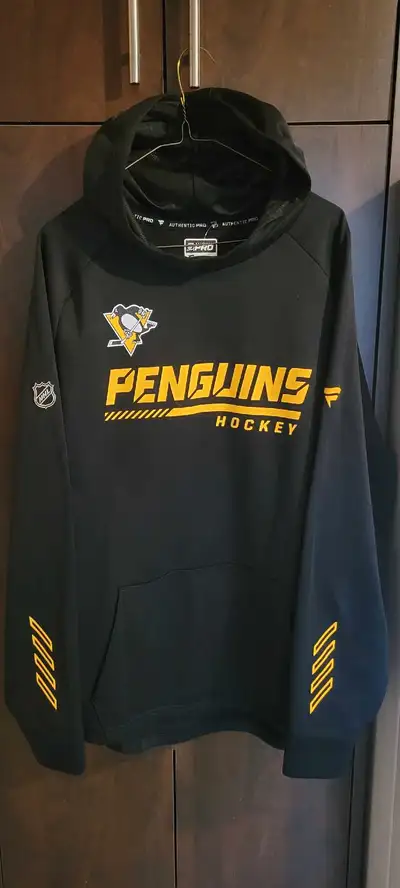 NHL Fanatics Pittsburgh Penguins Hoodie, View more
