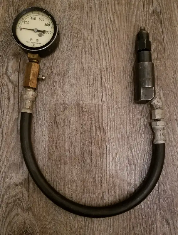 Vintage Marsh Instrument Co. Pressure Gauge with components in Other Business & Industrial in Longueuil / South Shore - Image 4