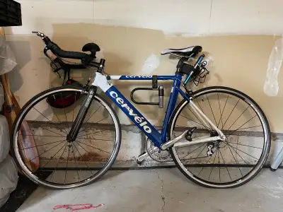 Cervelo triathlon bike - pending, View more