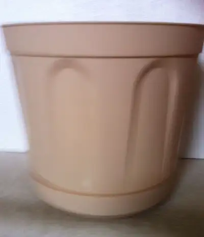 Planter / drainage at the bottom, View more