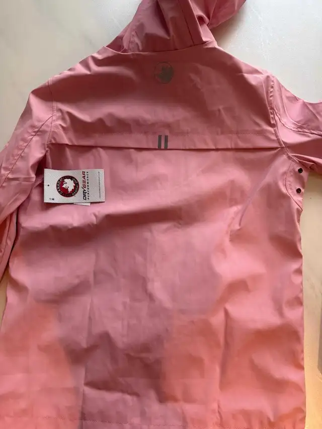 Canada Weather Gear Rain Jacket In Pink in Kids & Youth in Ottawa - Image 3