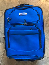 Carry on 2 wheels luggage-14” W x 10” D x 21” H