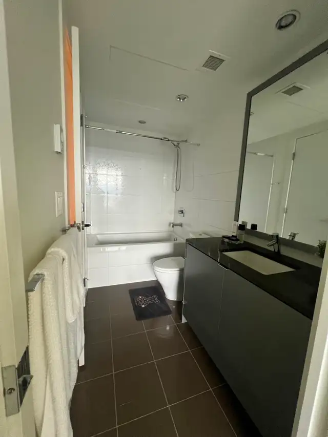 Bright High-Rise 1 Bedroom Condo for Rent in Metrotown, Burnaby | Long ...