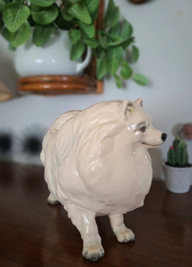 Vintage Rare Goebel Pomeranian Spitz Dog White Porcelain  in Arts & Collectibles in St. Catharines - Image 4