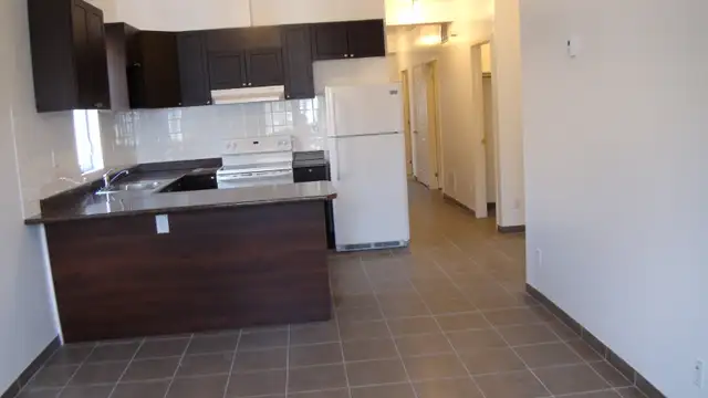 3 Bedrooms apartment for Rent in Downtown Ottawa